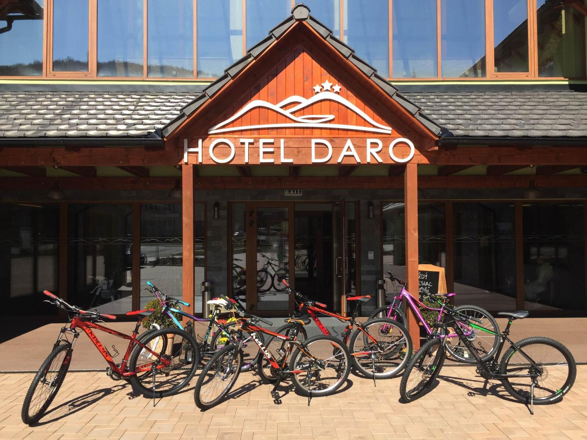 Hotel Daro บันสกา ชีอาว์นีซา ภายนอก รูปภาพ